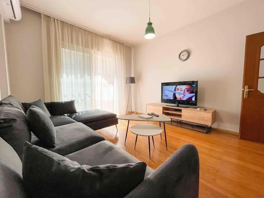 Downtown Flat Near Center With 24H Self Check-In Apartment Tirana Albania