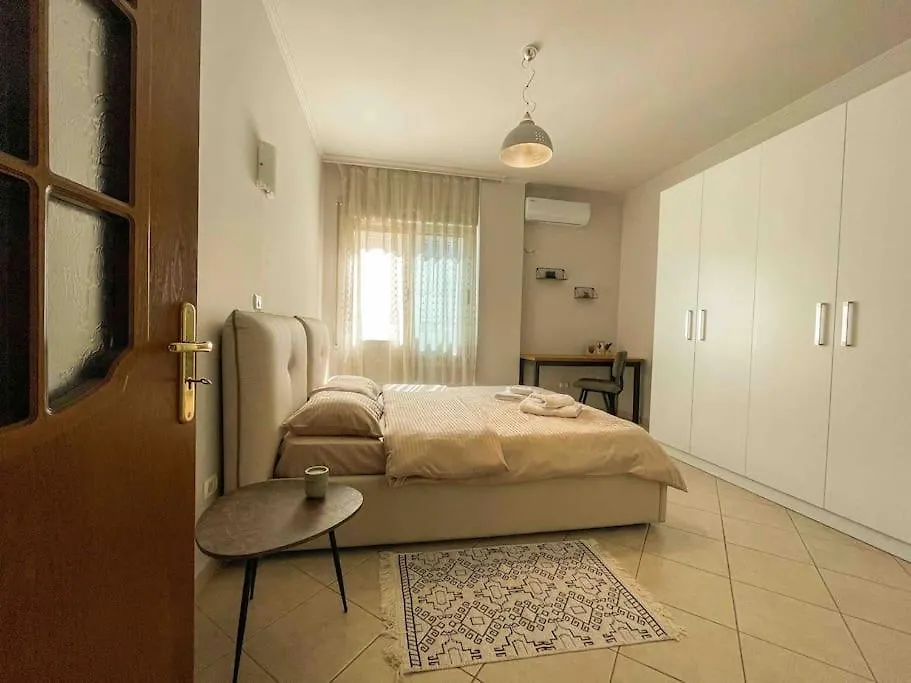 Downtown Flat Near Center With 24H Self Check-In Apartment Tirana